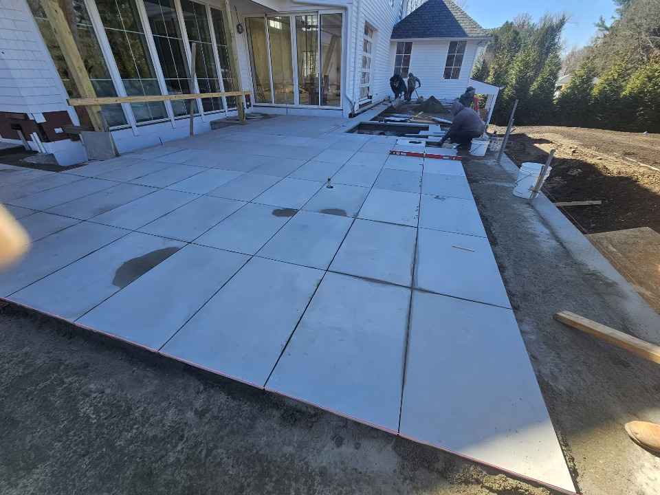 ARCTIC GREY THERMAL PAVERS